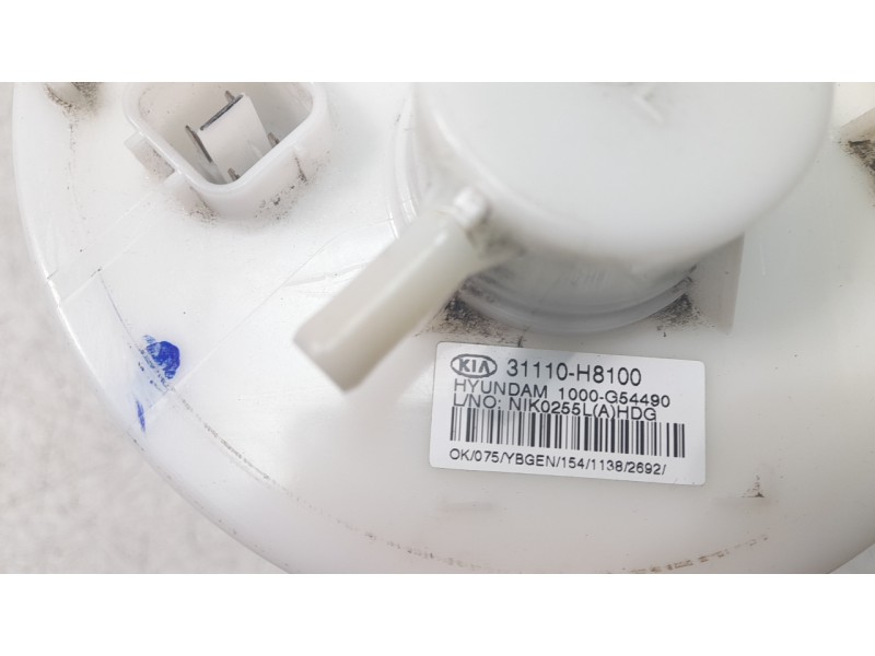 Recambio de bomba combustible para kia rio (yb) 1.2 cat referencia OEM IAM 31110H8100  