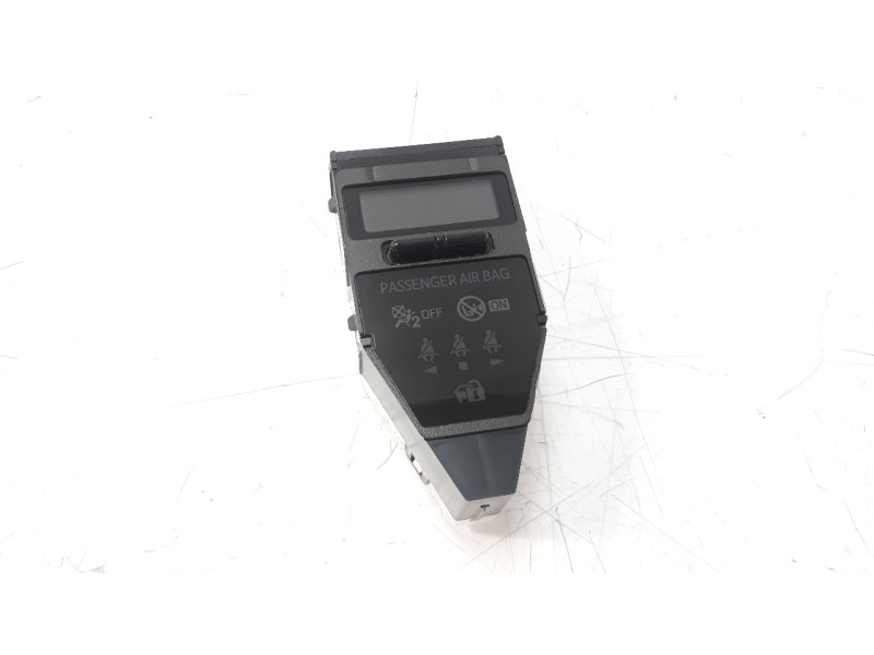 Recambio de pantalla multifuncion para toyota auris 1.4 turbodiesel cat referencia OEM IAM 8391002200  