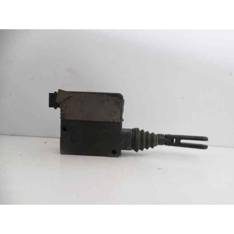 Recambio de motor cierre centralizado porton para audi a8 (d2) 4.2 quattro referencia OEM IAM 4A5962115  