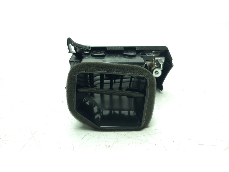 Recambio de rejilla aireadora para nissan pulsar (c13) acenta referencia OEM IAM 687613ZPOA  