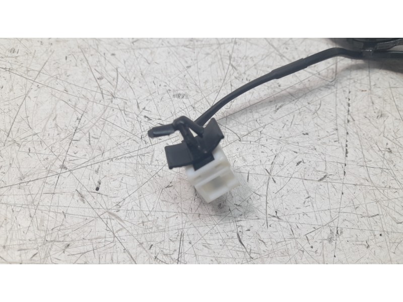 Recambio de enganche cinturon trasero izquierdo para kia rio (yb) 1.2 cat referencia OEM IAM ENGANCHE  