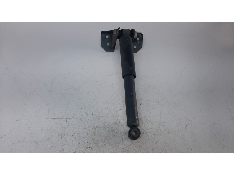 Recambio de amortiguador trasero izquierdo para iveco daily furgón 2.3 diesel referencia OEM IAM 5801771630  