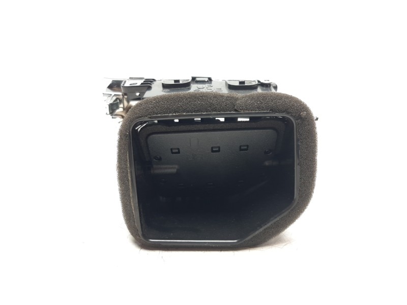 Recambio de rejilla aireadora para nissan pulsar (c13) acenta referencia OEM IAM 687613ZPOA  