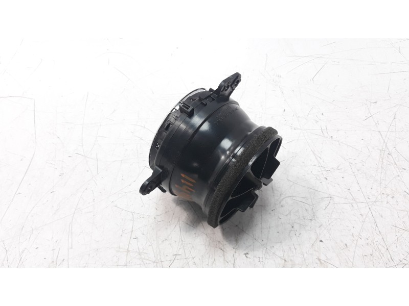 Recambio de rejilla aireadora para toyota auris 1.4 turbodiesel cat referencia OEM IAM 5556862280  