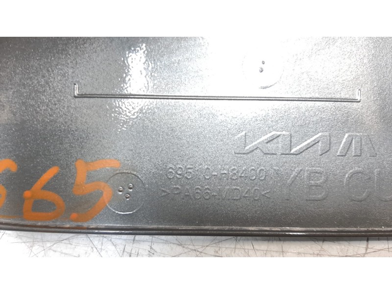 Recambio de tapa exterior combustible para kia stonic (ybcuv) 1.0 tgdi cat referencia OEM IAM 69510H8400  