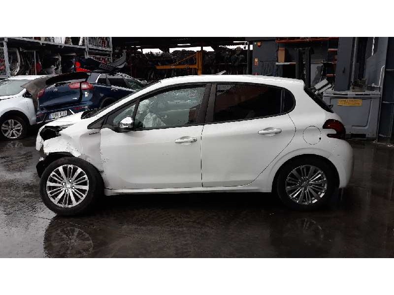 peugeot 208 del año 2017