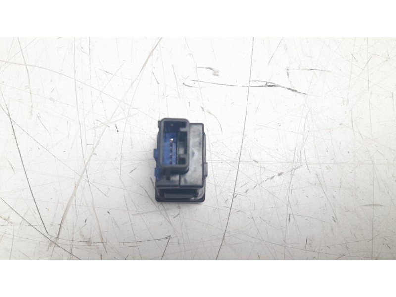 Recambio de interruptor para toyota rav 4 referencia OEM IAM 15B116  