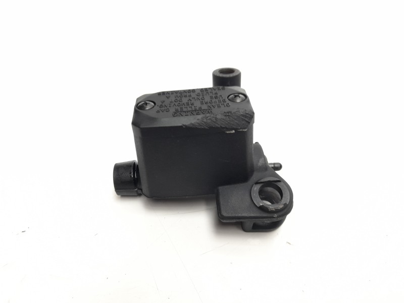 Recambio de bomba embrague para ducati scrambler 1100 scrambler 1100 referencia OEM IAM 63040791A  