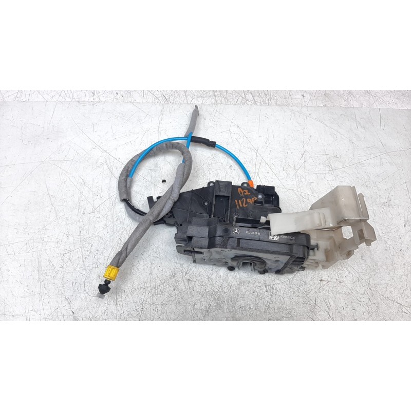 Recambio de cerradura puerta delantera izquierda para mercedes-benz clase e cabrio (bm 238) 2.0 cdi cat referencia OEM IAM 22200