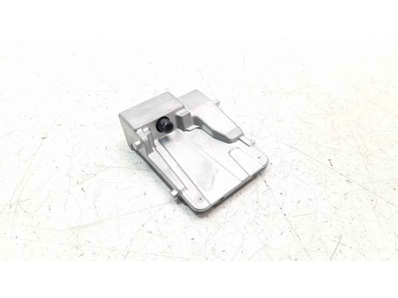 Recambio de modulo electronico para toyota corolla (e21) referencia OEM IAM 8646C12010  