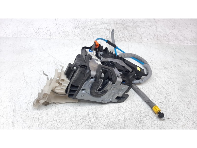 Recambio de cerradura puerta delantera izquierda para mercedes-benz clase e cabrio (bm 238) 2.0 cdi cat referencia OEM IAM 22200