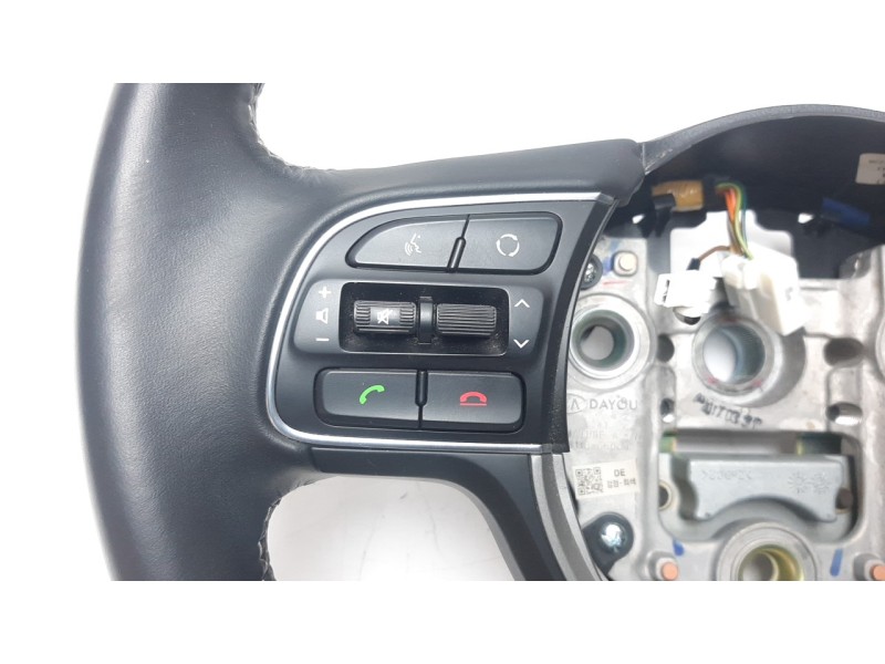 Recambio de volante para kia niro referencia OEM IAM 56100G5310SX1  
