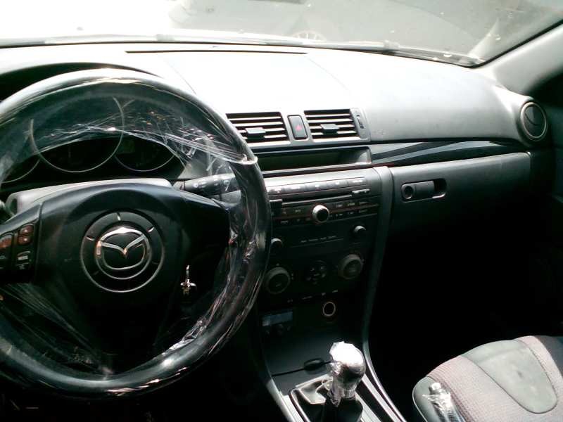 mazda 3 berlina (bk) del año 2004