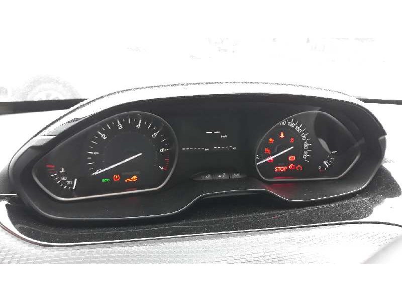 peugeot 208 del año 2017