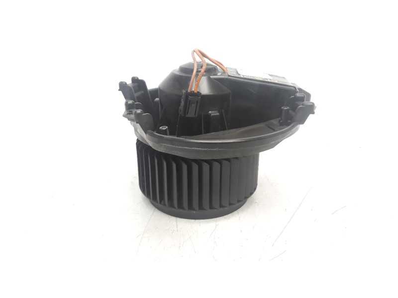 Recambio de ventilador calefaccion para mercedes-benz clase gla (w156) gla 200 cdi (156.908) referencia OEM IAM A2469064200  