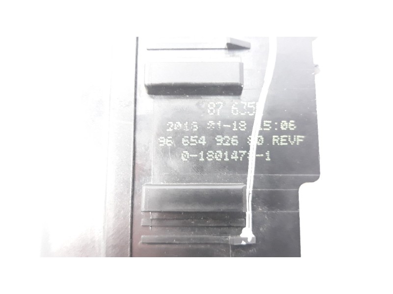 Recambio de caja reles / fusibles para citroen c4 lim. feel edition referencia OEM IAM 9665492680  