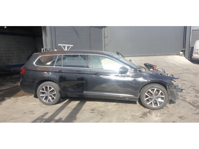 volkswagen passat variant (cb5) del año 2022