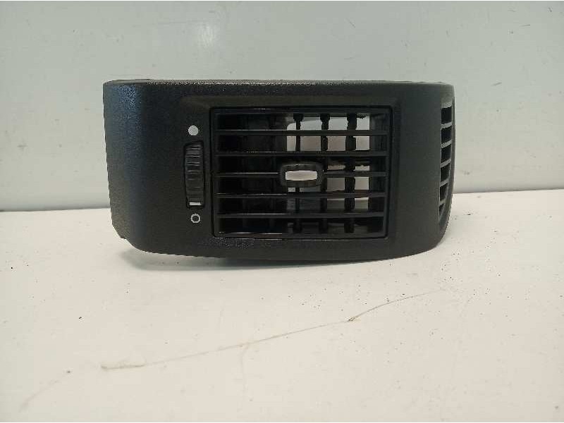 Recambio de rejilla aireadora para peugeot boxer caja cerr. techo elevado (bat.3450)(335)(2007 =>) hdi (335) referencia OEM IAM 