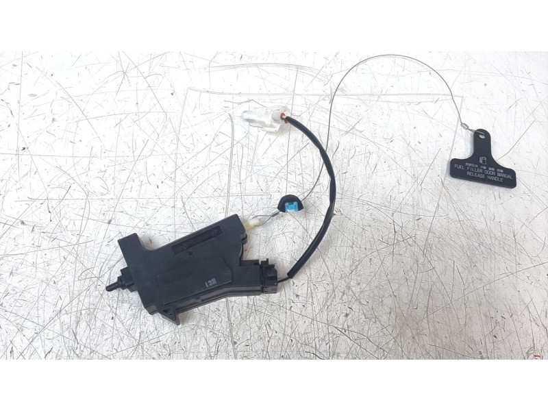 Recambio de tapa exterior combustible para kia niro referencia OEM IAM 81590G5001  