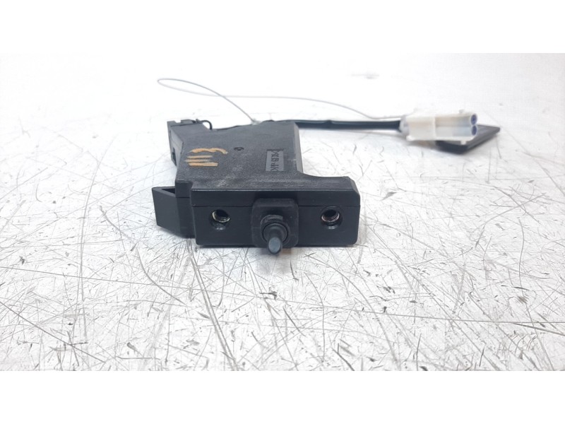 Recambio de tapa exterior combustible para kia niro referencia OEM IAM 81590G5001  