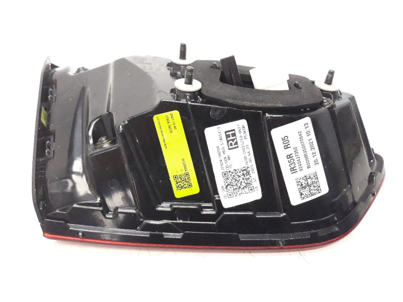 Recambio de piloto trasero derecho interior para kia xceed 1.0 tgdi cat referencia OEM IAM 92404J7350  