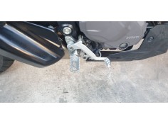 ESTRIBERA DERECHA 82422892AA 