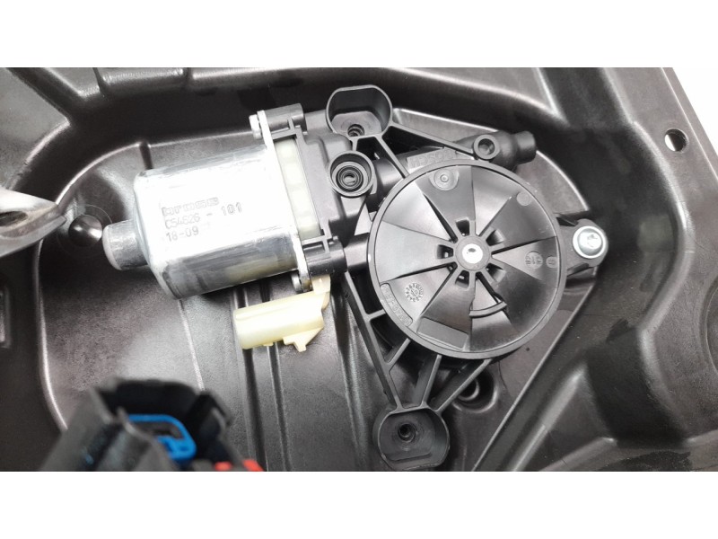 Recambio de elevalunas trasero izquierdo para jeep compass ii 1.4 m-air cat referencia OEM IAM 68292133AA  