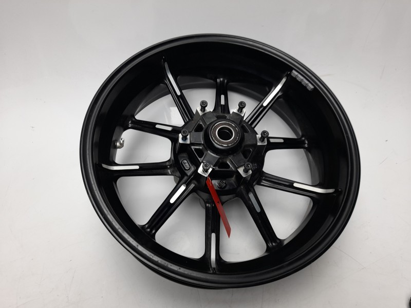 Recambio de llanta para ducati scrambler 1100 scrambler 1100 referencia OEM IAM 50222041AA  