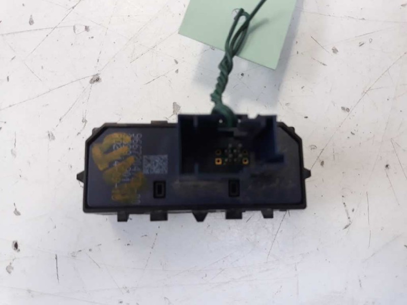 Recambio de interruptor para peugeot 5008 premium referencia OEM IAM 96672047ZD  
