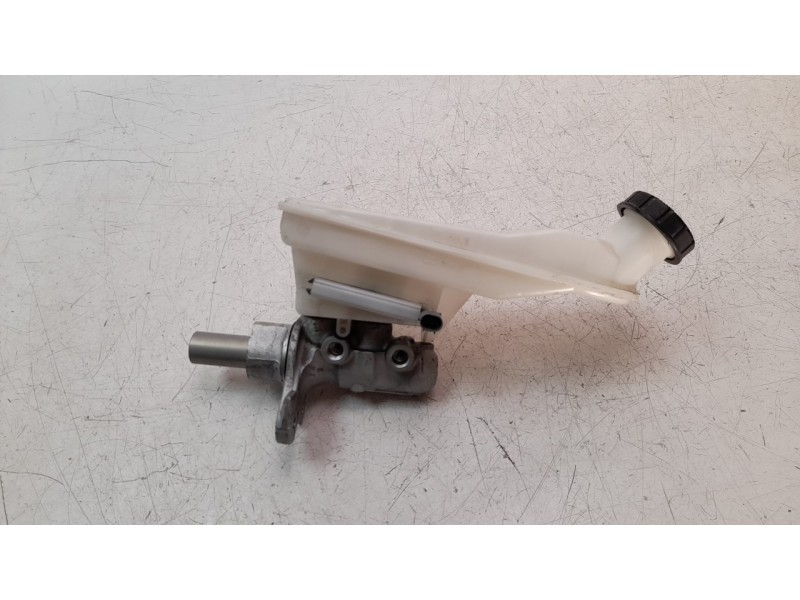 Recambio de bomba freno para mercedes-benz clase b (w246) 1.5 cdi cat referencia OEM IAM 2464300301  