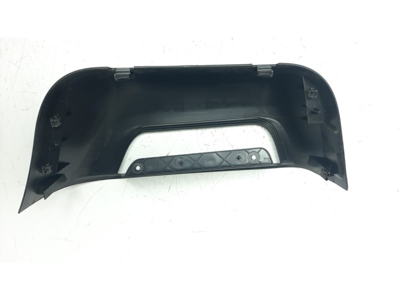 Recambio de moldura para iveco daily furgón 2.3 diesel referencia OEM IAM 5802031953  