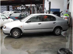 nissan primera berlina (p11) del año 2001 2