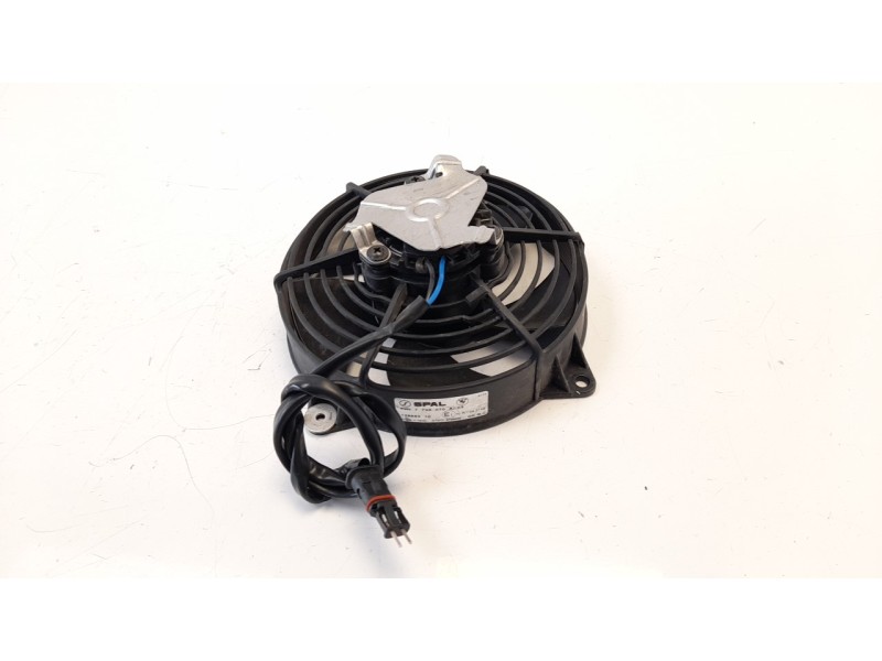 Recambio de electroventilador para bmw c 650 sport referencia OEM IAM 7725070  