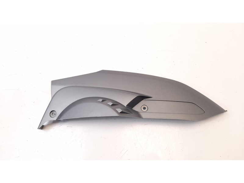 Recambio de moldura para bmw c 650 sport referencia OEM IAM 4667724882  