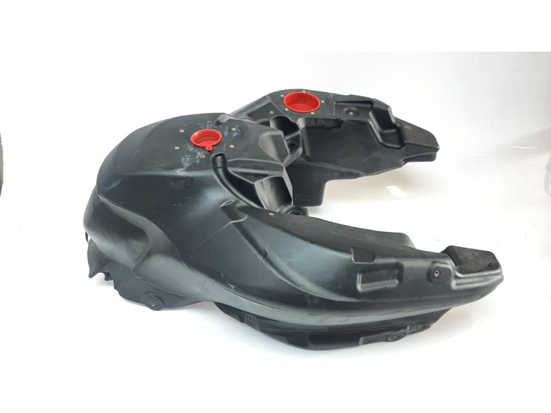Recambio de deposito combustible para ducati multistrada v2 referencia OEM IAM 58612291A  
