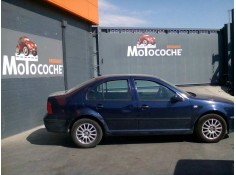 VOLKSWAGEN BORA BERLINA (1J2)