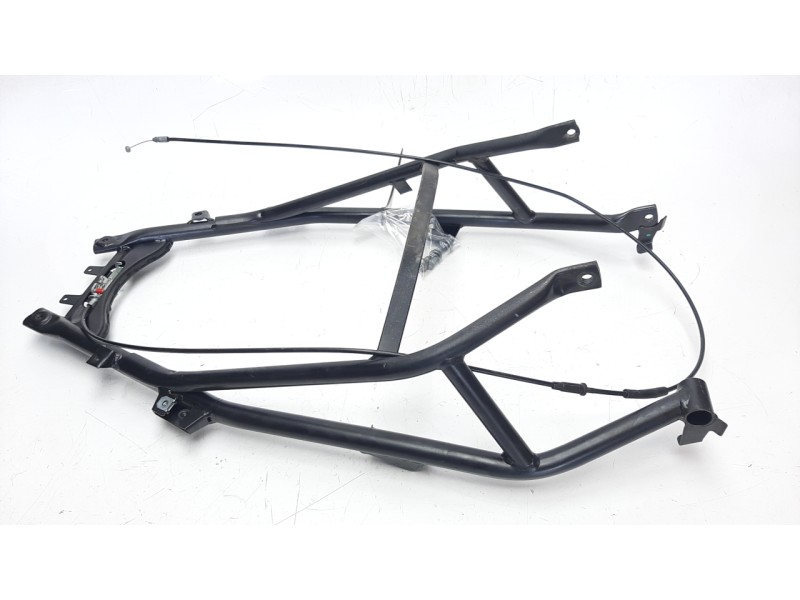 Recambio de subchasis trasero para bmw c 650 sport referencia OEM IAM 46518555306  