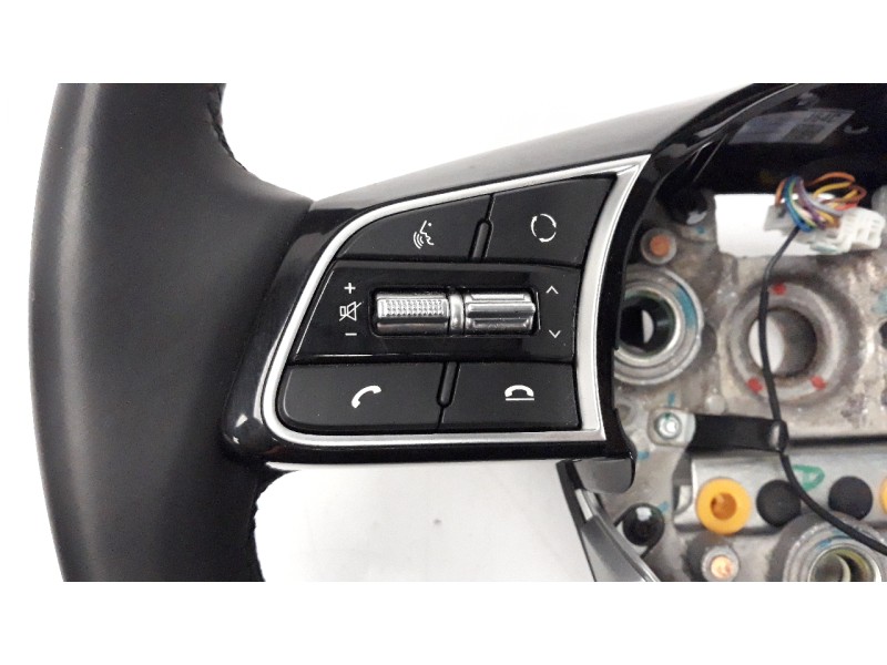 Recambio de volante para kia xceed 1.0 tgdi cat referencia OEM IAM 56100J7470CEP  