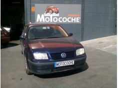 volkswagen bora berlina (1j2) del año 2001 2