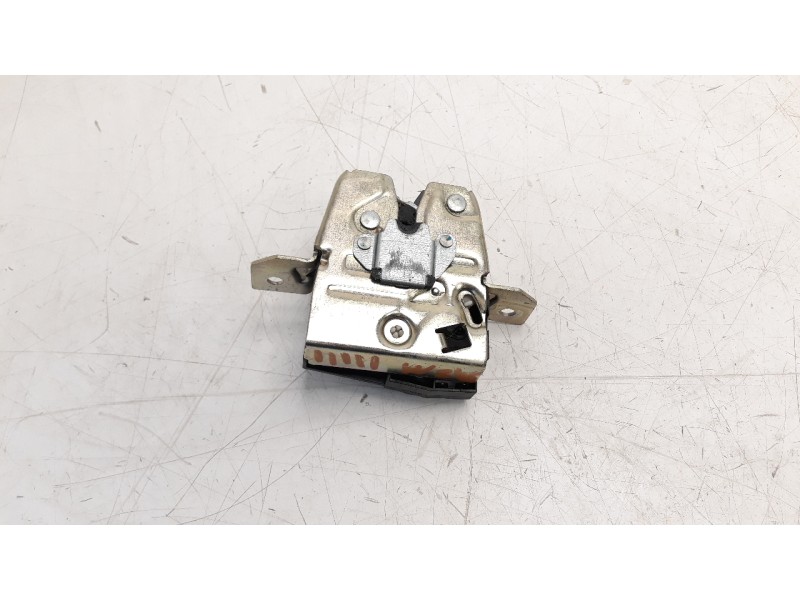 Recambio de cerradura maletero / porton para mercedes-benz clase b (w246) 1.5 cdi cat referencia OEM IAM 2467401301  