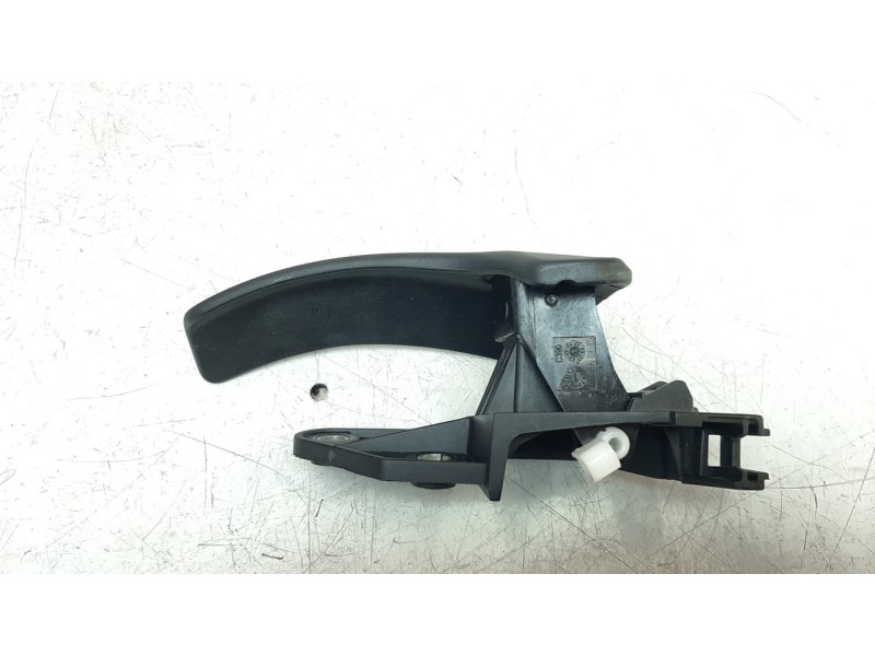 Recambio de maneta interior delantera izquierda para citroen jumper kasten 30 l1h1 bluehdi 120 referencia OEM IAM 1607149780  