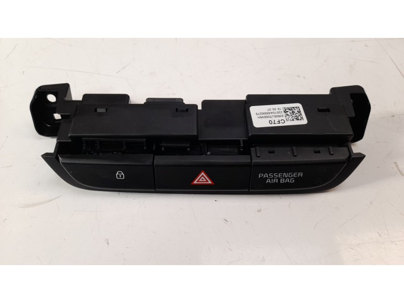 Recambio de warning para kia xceed 1.0 tgdi cat referencia OEM IAM 93600J7000WK  