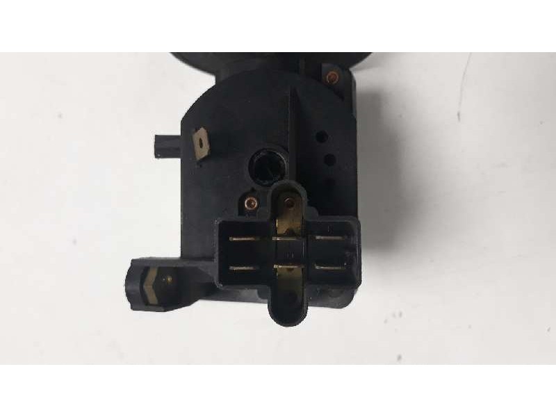 Recambio de mando limpia para peugeot 505 berlina referencia OEM IAM 33802F  