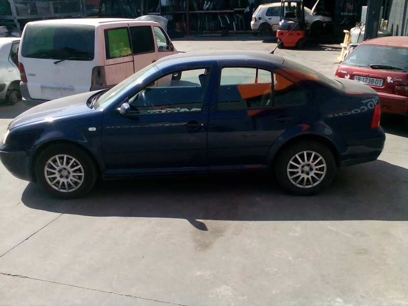 volkswagen bora berlina (1j2) del año 2001