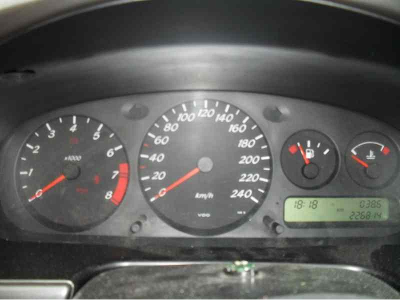 nissan primera berlina (p11) del año 2001