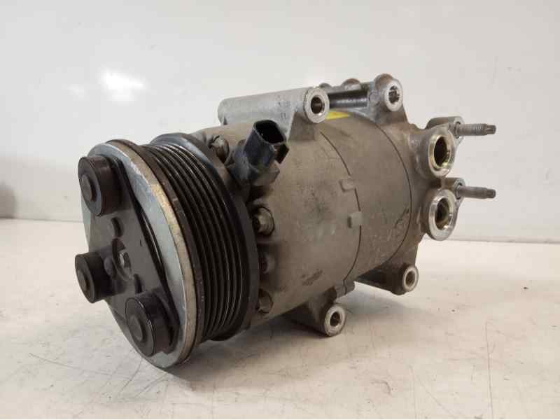 Recambio de compresor aire acondicionado para ford fiesta (cb1) 1.4 tdci cat referencia OEM IAM 1751973 32840 
