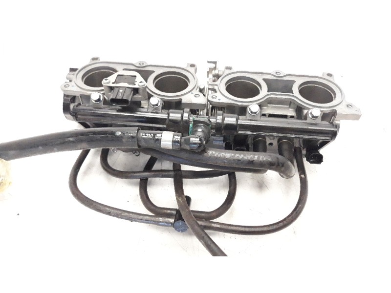 Recambio de caja mariposa para honda cbr 650r referencia OEM IAM 16400MKND11 16401MKND11 