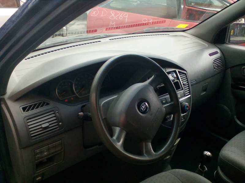 kia carens del año 2003