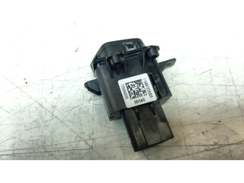 Recambio de interruptor para jeep compass ii 1.4 m-air cat referencia OEM IAM 735584599  