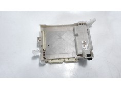 CAJA RELES / FUSIBLES 8273052K40 